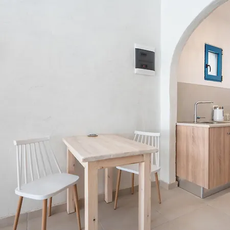 Maria Christina Apartment *