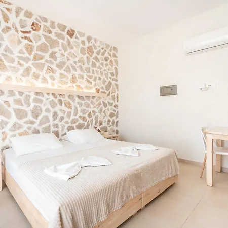 Lägenhet Maria Christina Faliraki